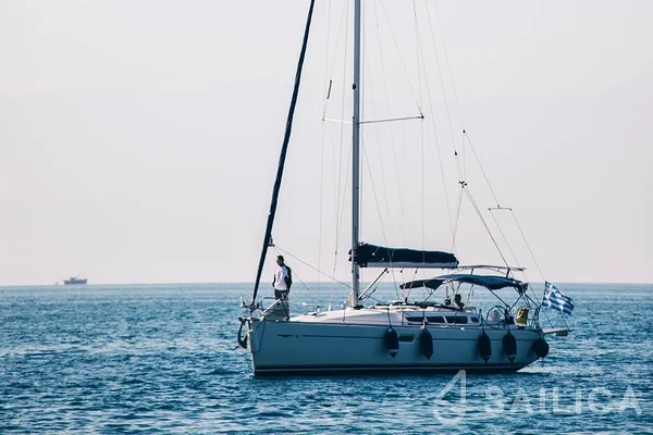 Sun Odyssey 42i - Yacht Charter Sailica