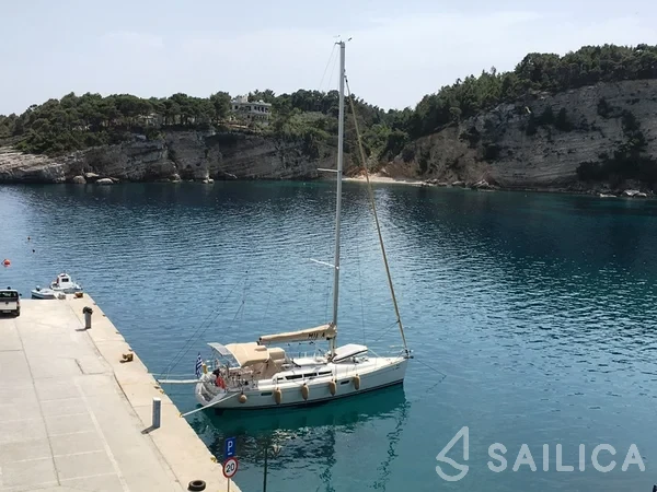 Sun Odyssey 42i - Yacht Charter Sailica