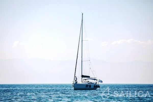 Sun Odyssey 42i - Yacht Charter Sailica