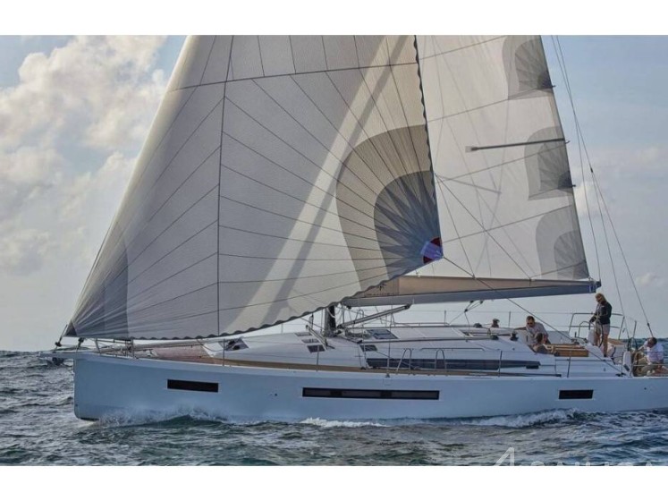 Sun Odyssey 490 - Yacht Charter Sailica