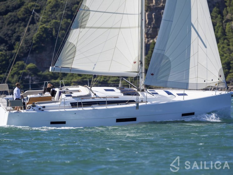 Dufour 430 - Yacht Charter Sailica