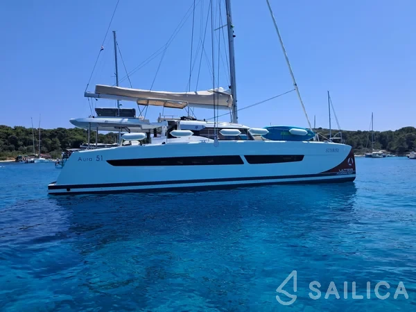 Aura 51 - Yacht Charter Sailica
