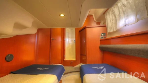 Prestige 440 - Yacht Charter Sailica