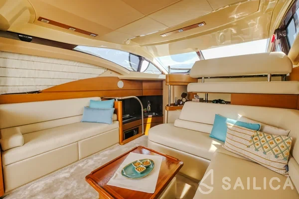 Azimut 43 - Yacht Charter Sailica