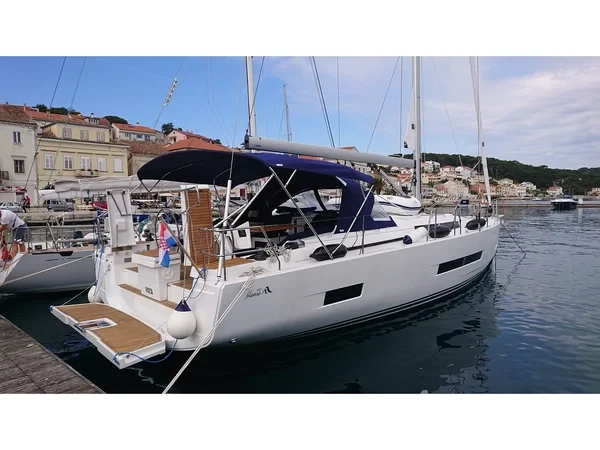 Hanse 460 - Yacht Charter Sailica