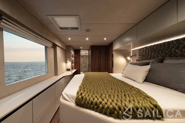 Sunreef 60 - Yacht Charter Sailica