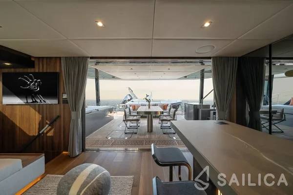 Sunreef 60 - Yacht Charter Sailica