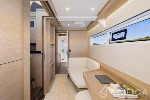 Lagoon 51 - Yacht Charter Sailica