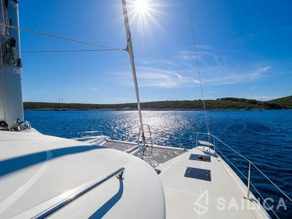 Lagoon 51 - Yacht Charter Sailica