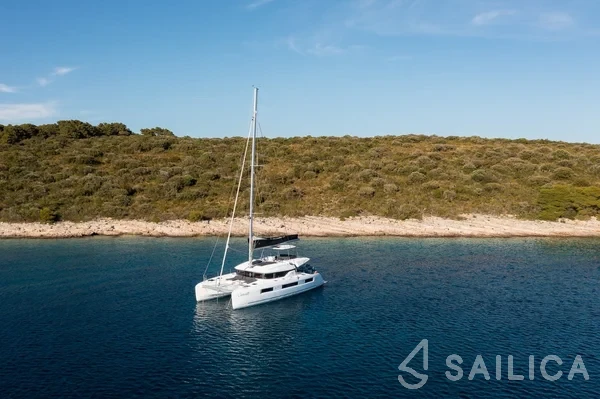 Lagoon 51 - Yacht Charter Sailica
