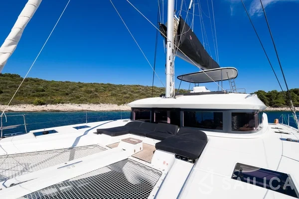 Lagoon 51 - Yacht Charter Sailica
