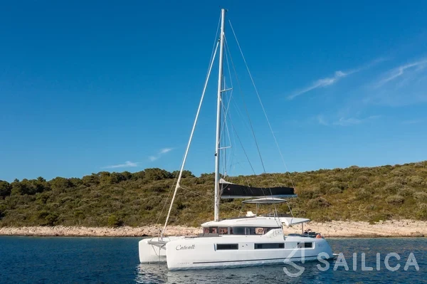 Lagoon 51 - Yacht Charter Sailica
