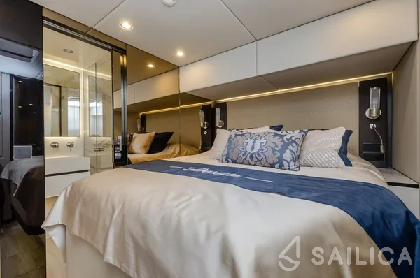 Sunreef 60 - Yacht Charter Sailica