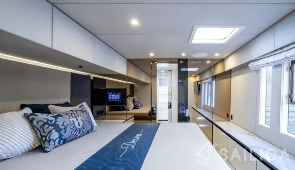 Sunreef 60 - Yacht Charter Sailica
