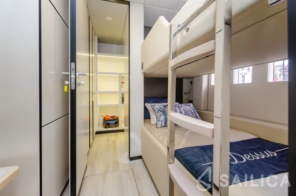 Sunreef 60 - Yacht Charter Sailica