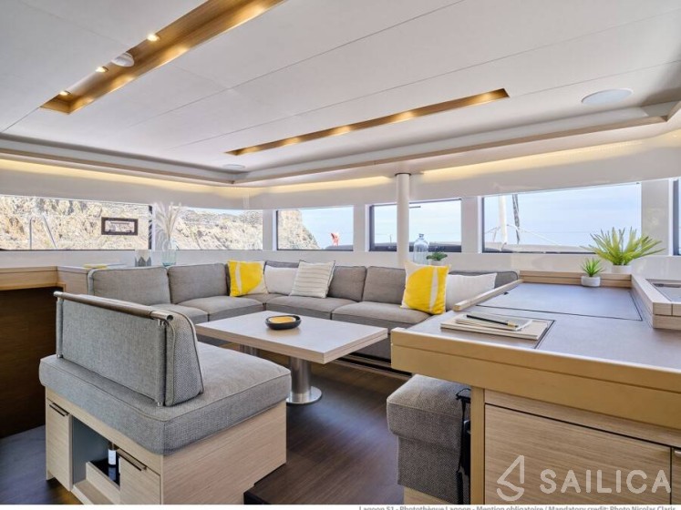 Lagoon 51 - Yacht Charter Sailica