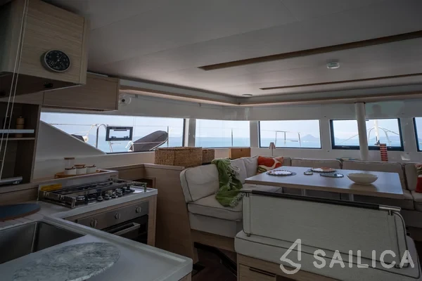 Lagoon 51 - Yacht Charter Sailica
