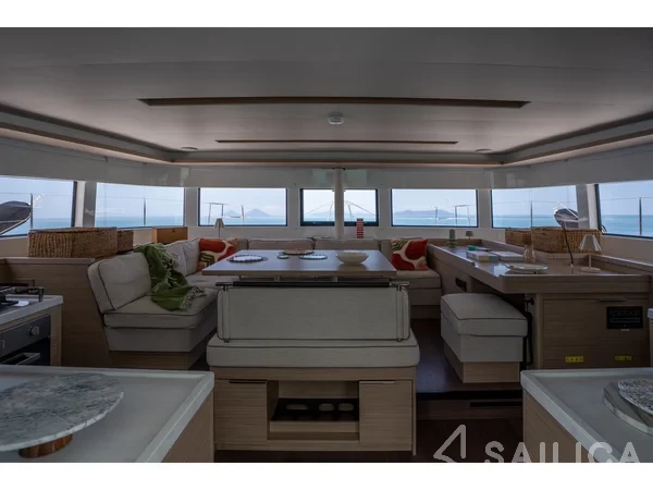 Lagoon 51 - Yacht Charter Sailica