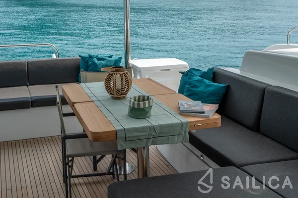 Lagoon 51 - Yacht Charter Sailica