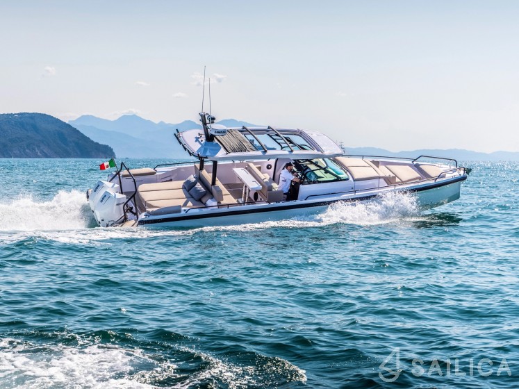 Axopar 37  Sun Top - Yacht Charter Sailica