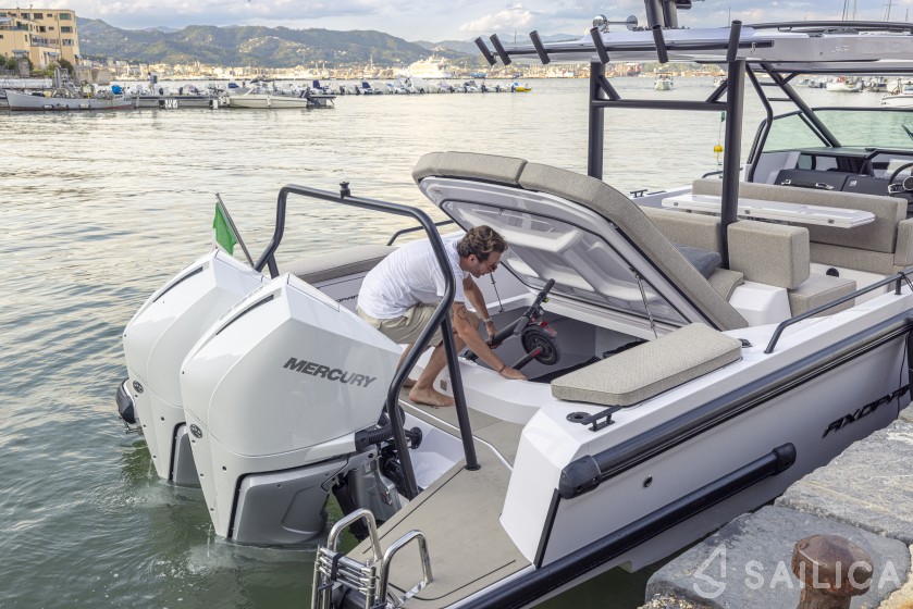 Axopar 37  Sun Top - Yacht Charter Sailica