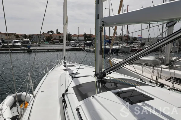 Dufour 41 - Yacht Charter Sailica