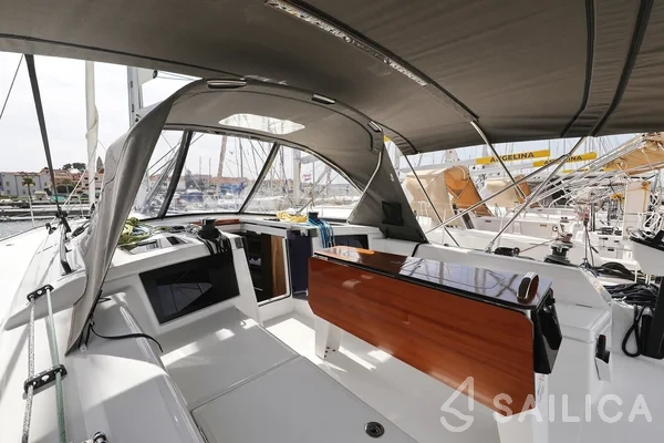 Dufour 41 - Yacht Charter Sailica