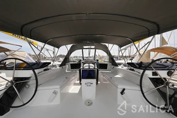 Dufour 41 - Yacht Charter Sailica