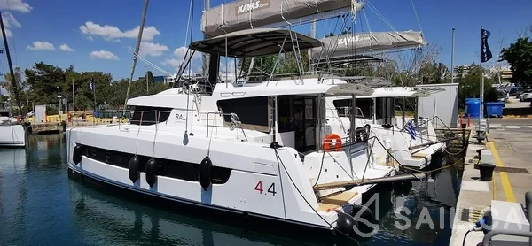 Bali 4.4 - Yacht Charter Sailica