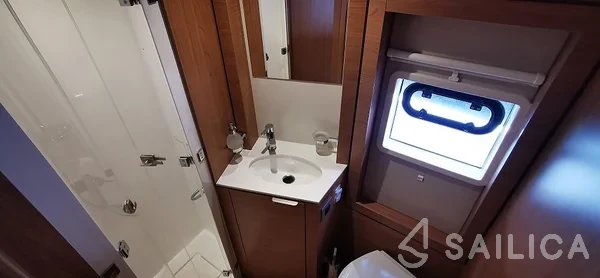 Bali 4.4 - Yacht Charter Sailica