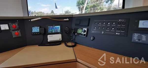 Bali 4.4 - Yacht Charter Sailica