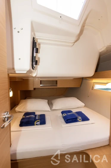 Dufour 390 - Yacht Charter Sailica