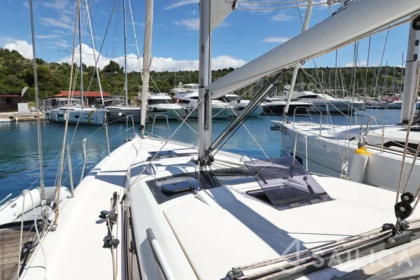 Dufour 390 - Yacht Charter Sailica
