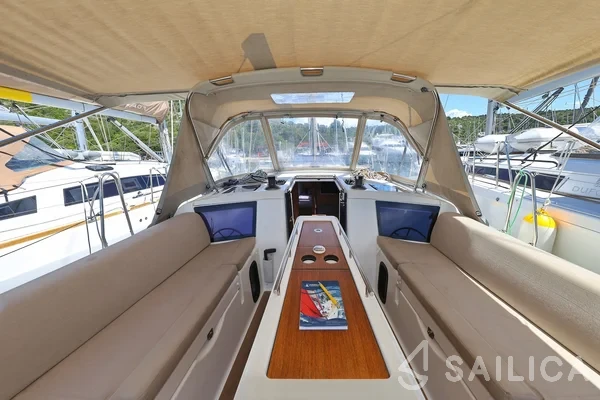 Dufour 390 - Yacht Charter Sailica