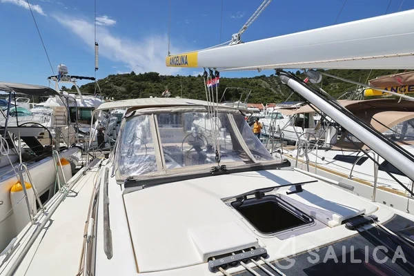 Dufour 390 - Yacht Charter Sailica