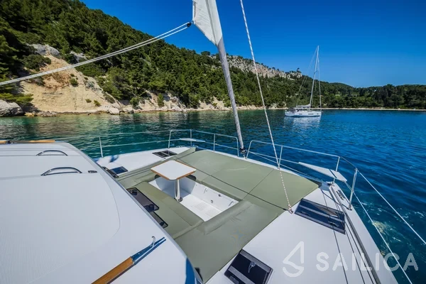 Bali Catsmart - Yacht Charter Sailica