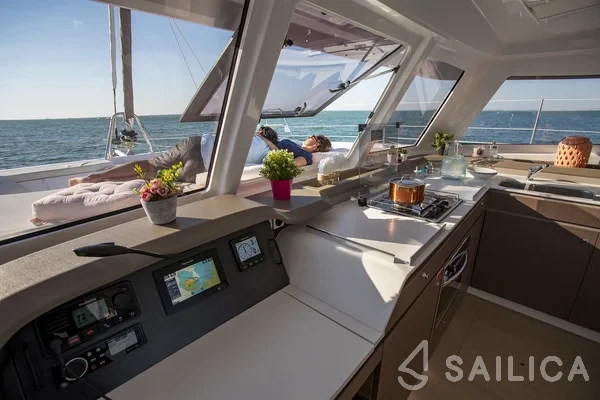 Bali Catspace - Yacht Charter Sailica