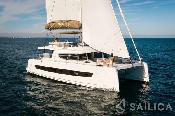 Bali 4.6 - Yacht Charter Sailica