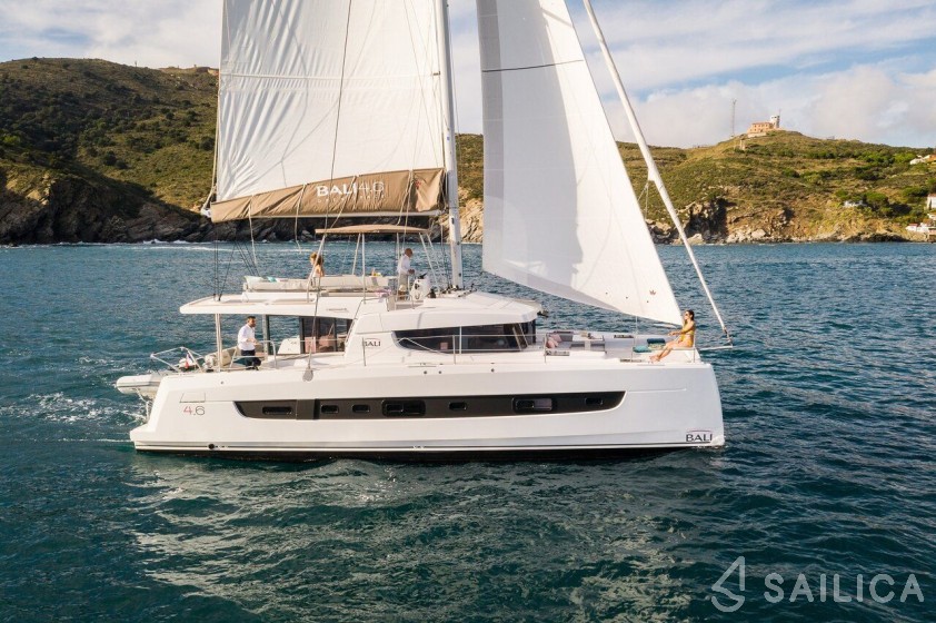 Bali 4.6 - Yacht Charter Sailica
