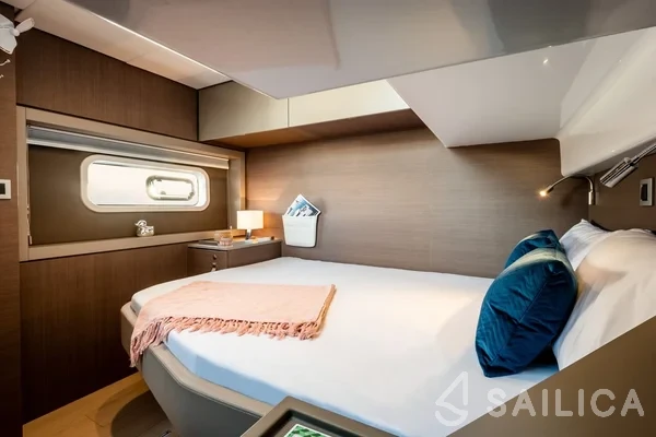 Bali 4.6 - Yacht Charter Sailica