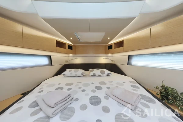 Hanse 460 - Yacht Charter Sailica