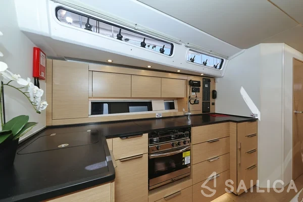 Hanse 460 - Yacht Charter Sailica