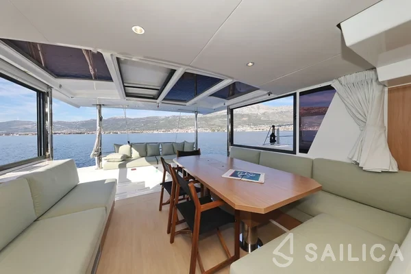 Bali 4.6 - Yacht Charter Sailica