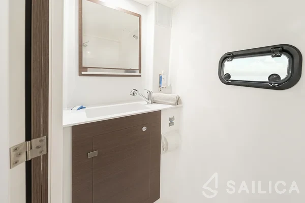 Bali Catspace - Yacht Charter Sailica