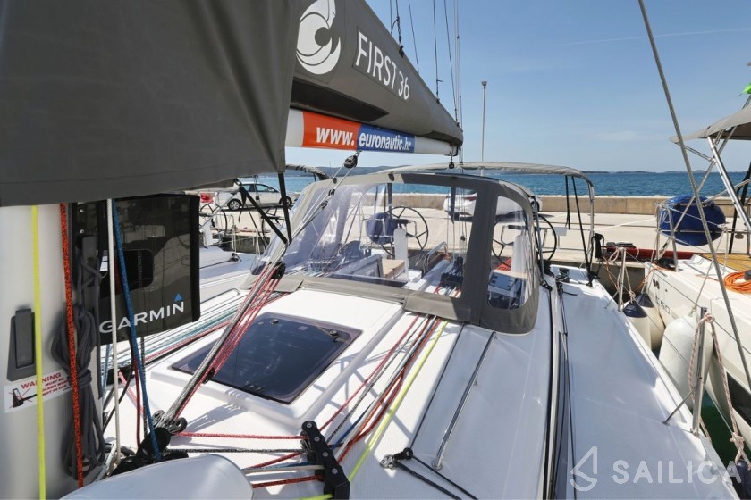First 36 - Yacht Charter Sailica