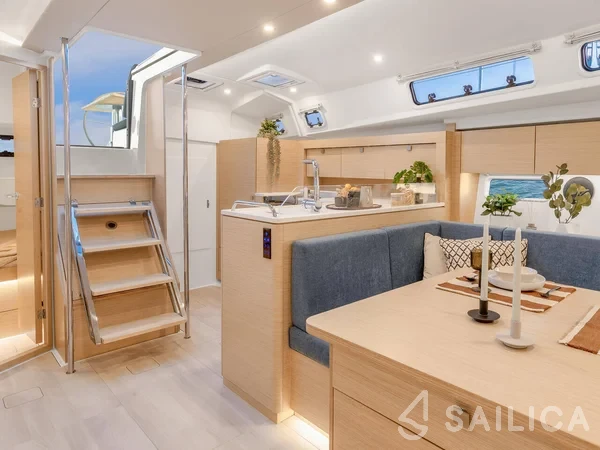 Hanse 410 - Yacht Charter Sailica