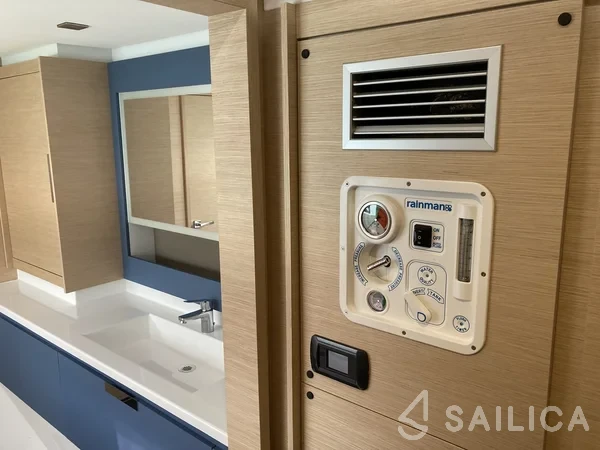 Elba 45 - Yacht Charter Sailica