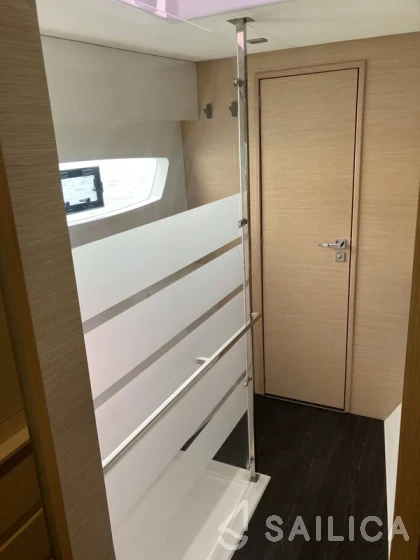 Elba 45 - Yacht Charter Sailica
