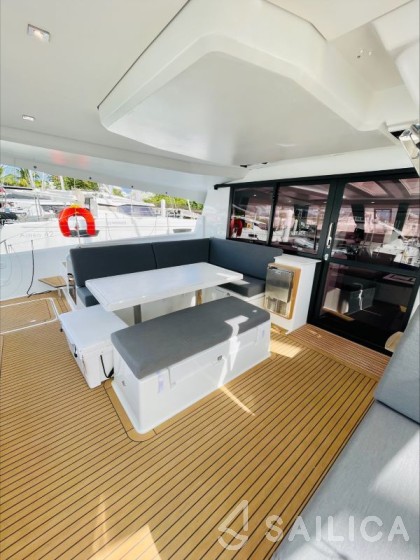 Tanna 47 - Yacht Charter Sailica