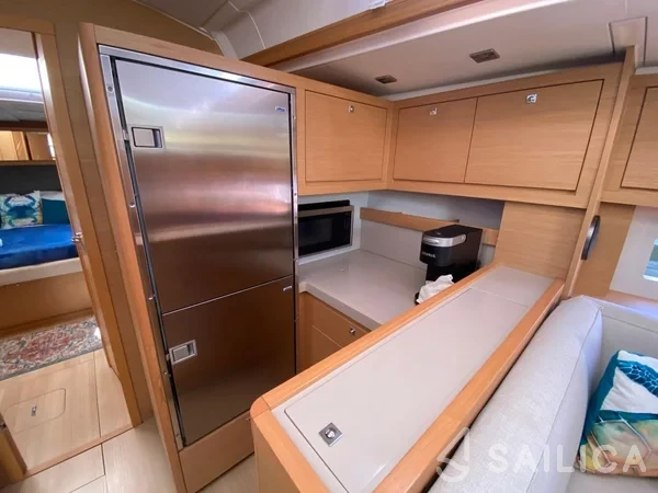 Dufour 530 - Yacht Charter Sailica